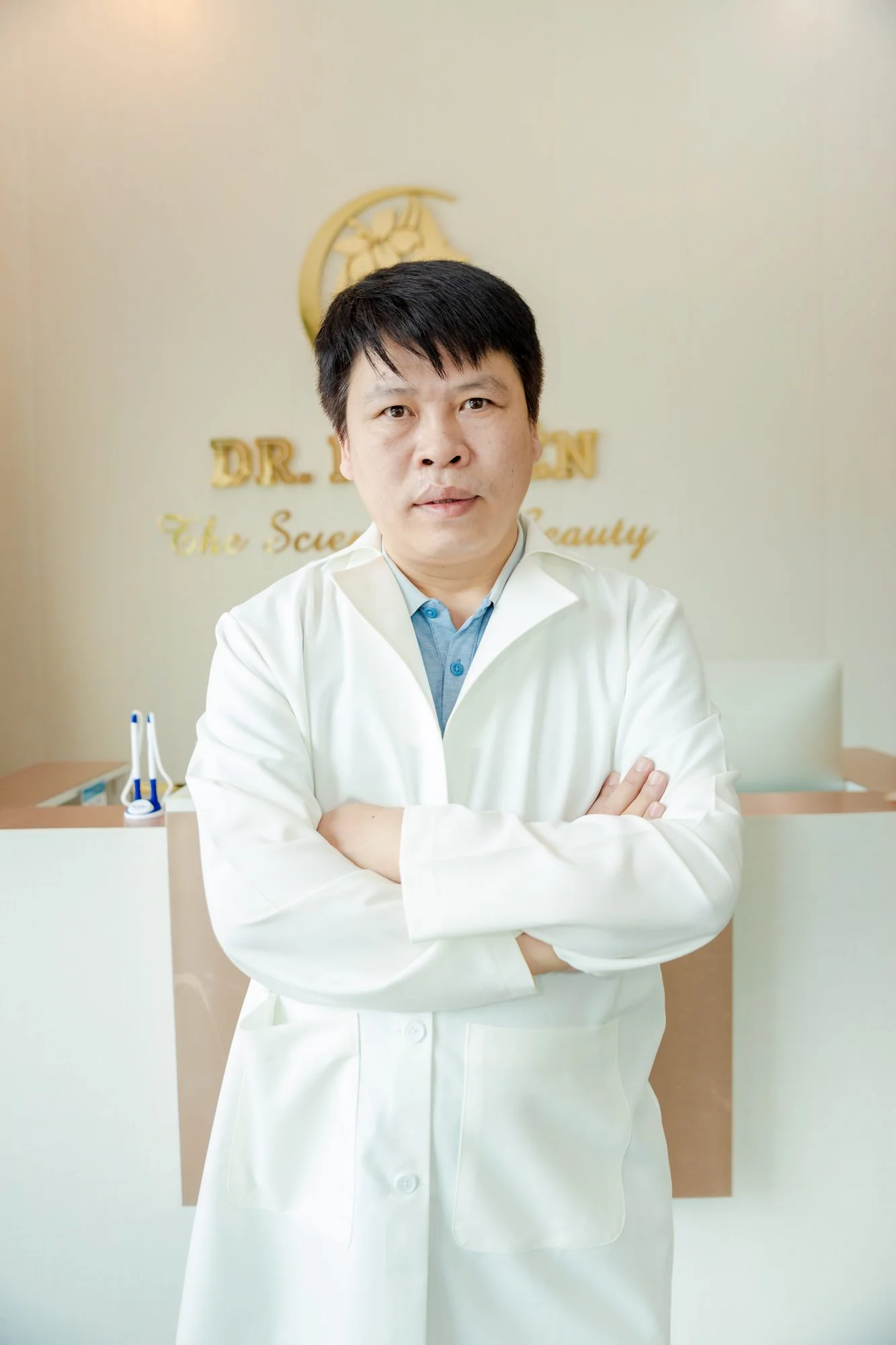 BS. Nguyên tại phòng khám Dr. Nguyên
